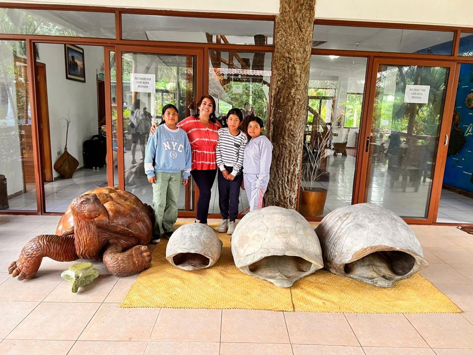 Natura Gardens Galapagos Bellavista  エクステリア 写真