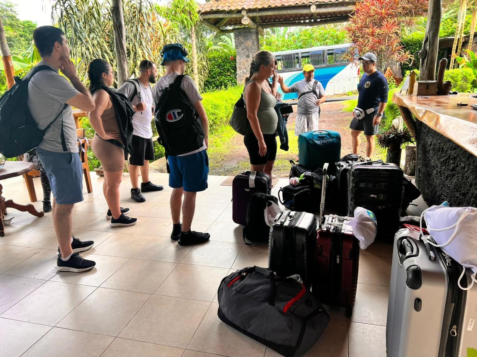 Natura Gardens Galapagos Bellavista  エクステリア 写真