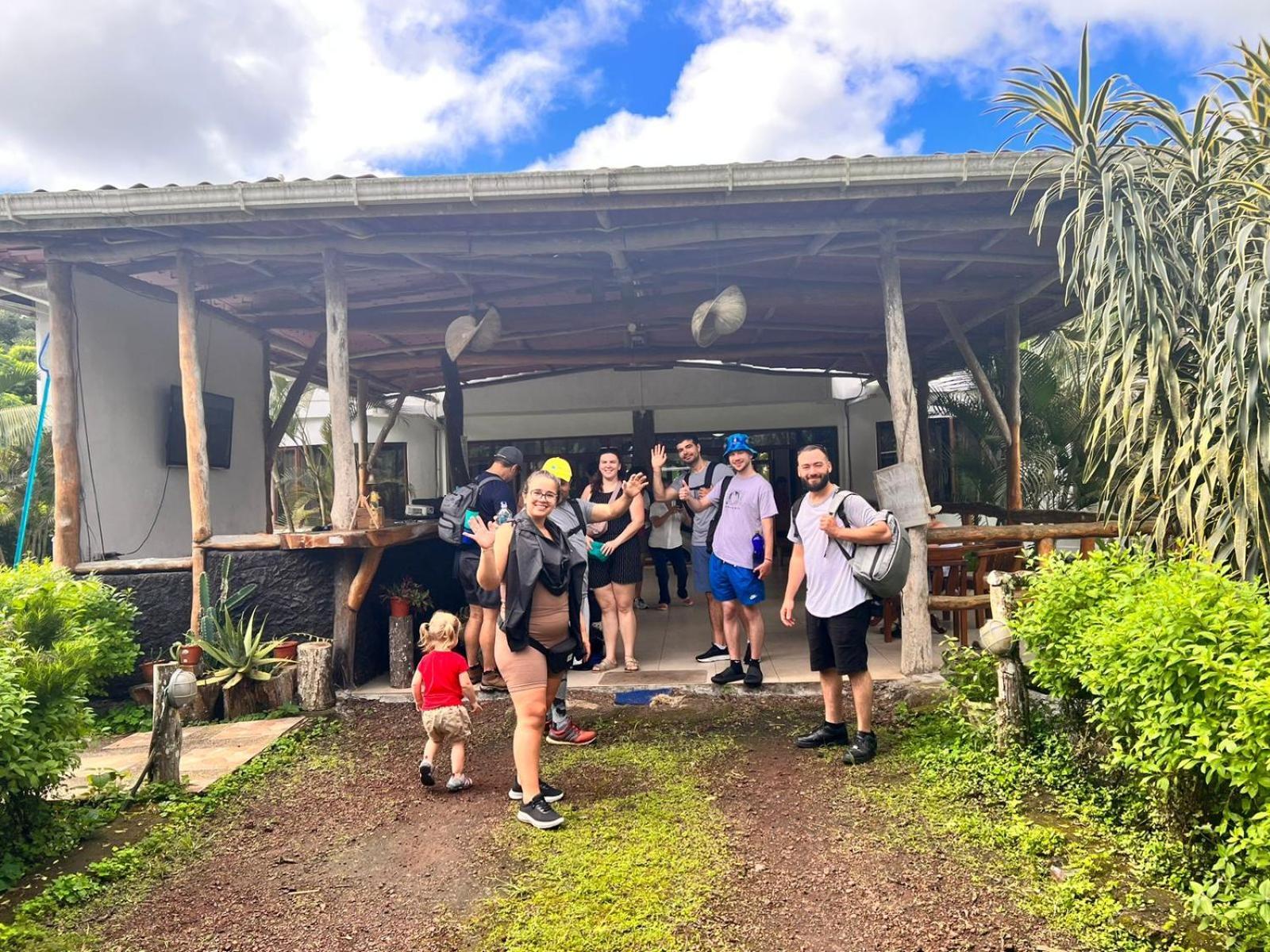 Natura Gardens Galapagos Bellavista  エクステリア 写真