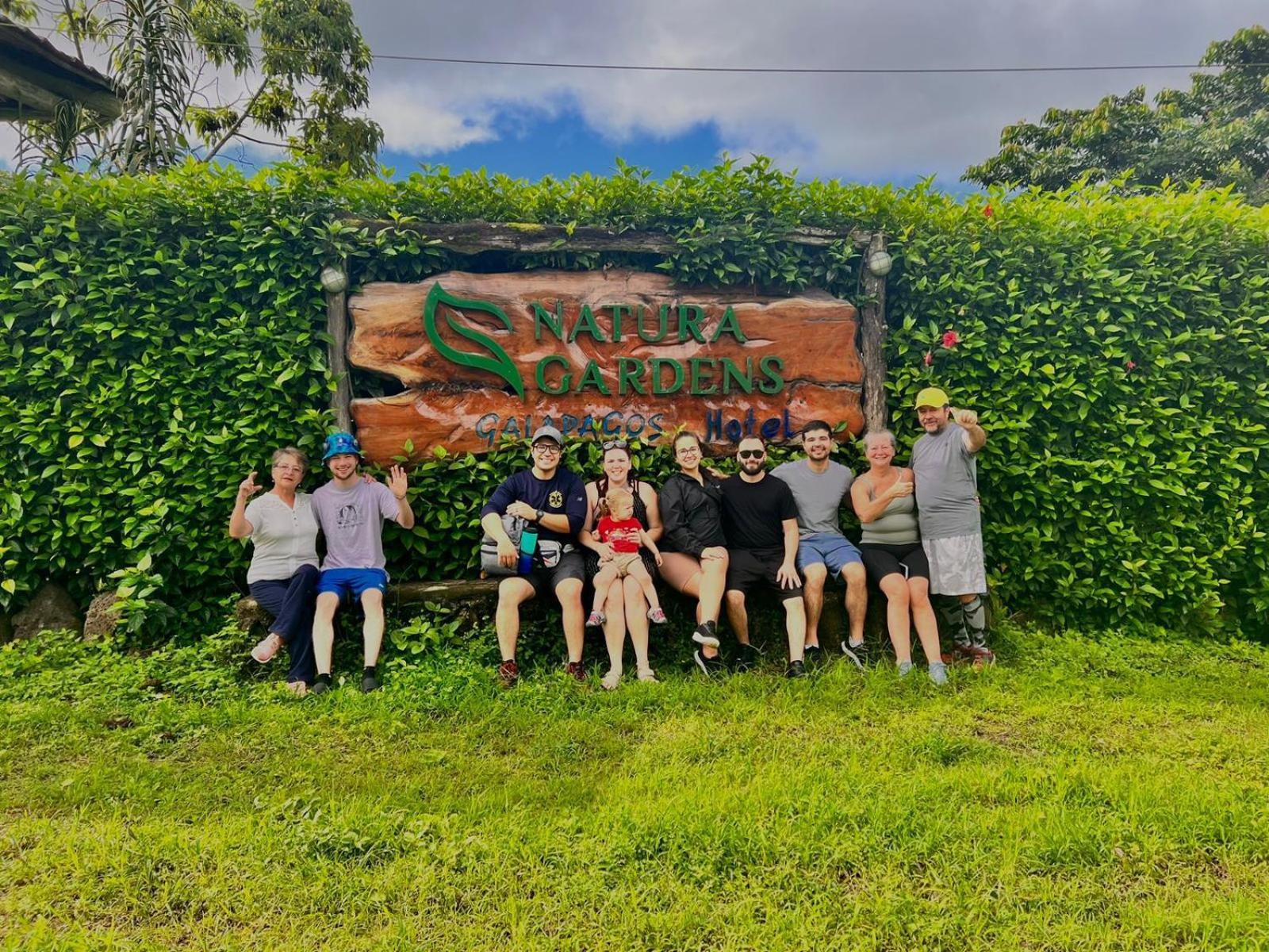 Natura Gardens Galapagos Bellavista  エクステリア 写真